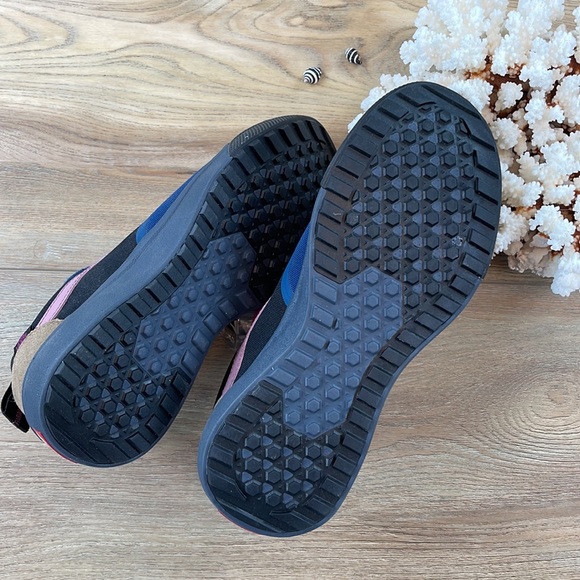 🌴🔆VANS- ALL WEATHER HIKING BIKING SNOW 🔆🌴 - Picture 11 of 12